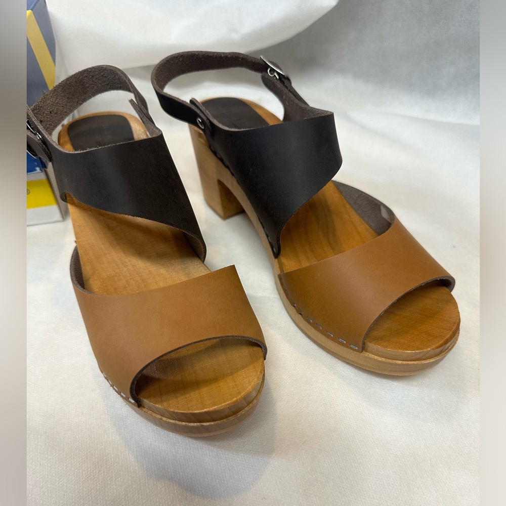 NWB Bjork Marie Wooden Clog Sandals in Brown combo leather size 40 EU